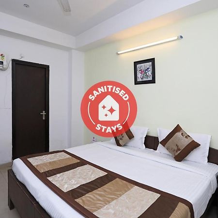 Oyo 11392 The Hotel Grand Hospitality Noida Extérieur photo