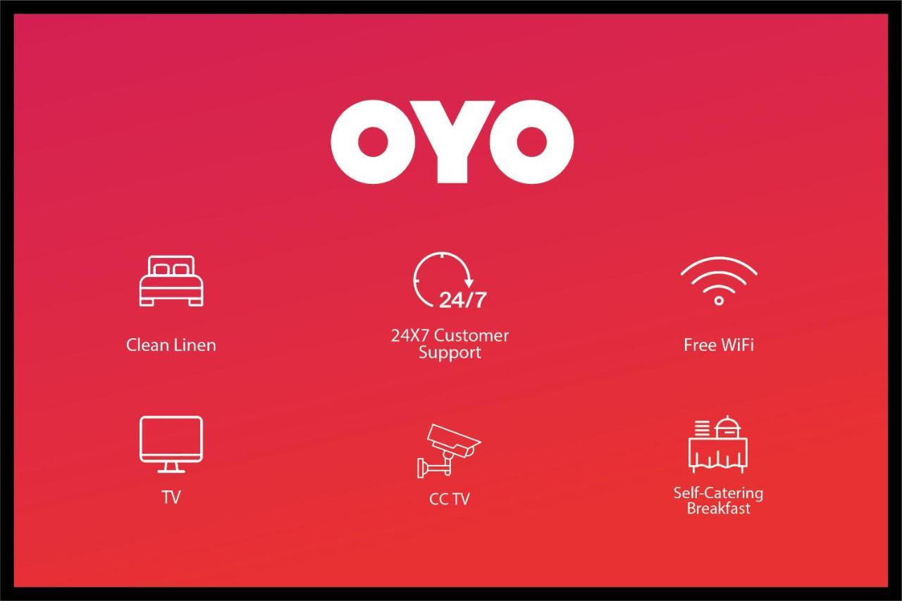 Oyo 11392 The Hotel Grand Hospitality Noida Extérieur photo