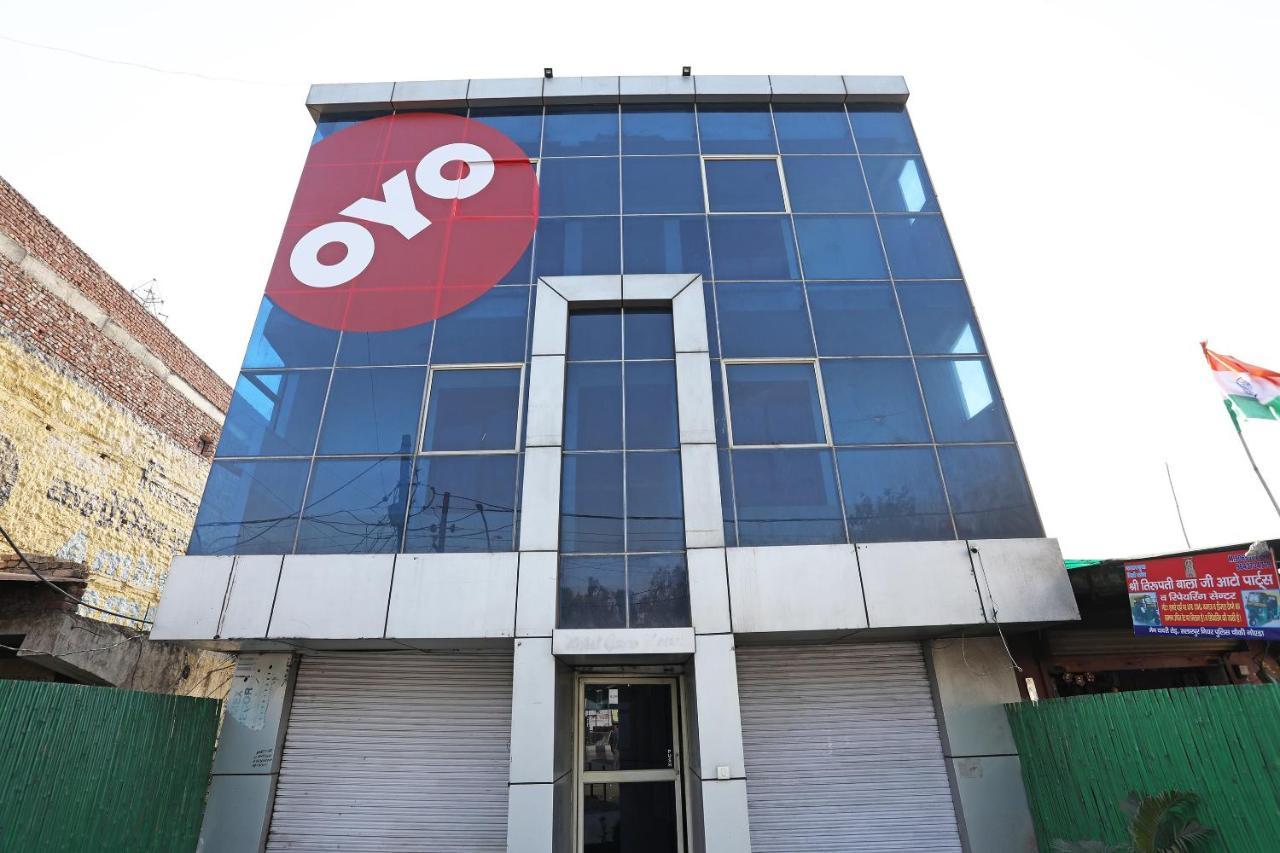 Oyo 11392 The Hotel Grand Hospitality Noida Extérieur photo