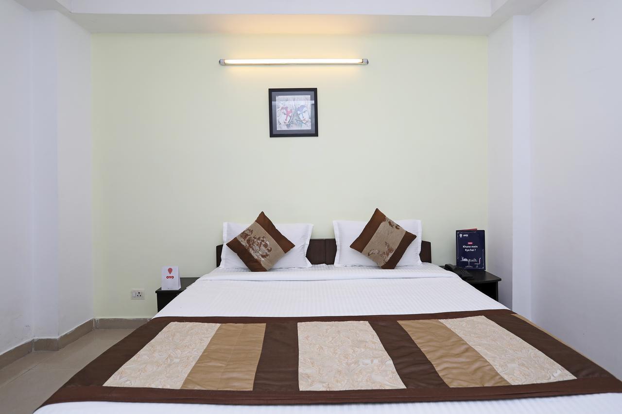 Oyo 11392 The Hotel Grand Hospitality Noida Extérieur photo